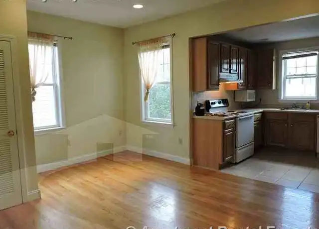 Property at 466 Green St Unit 9, Cambridge, MA, 02139, 1 bed, 1 bath, [object Object]