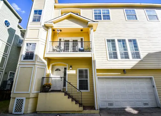 Property at 1129 W 15th 1/2 St Unit B, Houston, TX, 77008, 3 beds, 3.5 baths, [object Object]