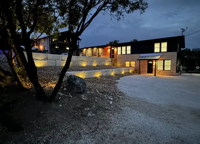 Property at 690 Floral Ave Unit B, New Braunfels, TX, 78130, 1 bed, 1 bath, [object Object]