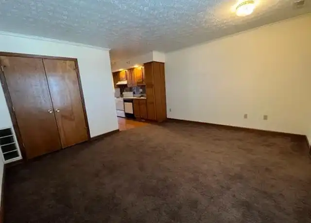 Property at 1517 6th Ave Unit 17, Huntington, WV, 25701, 1 bed, 1 bath, [object Object]
