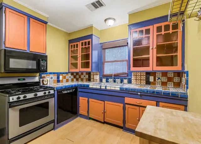 Property at 2834 Pearl St Unit B, Austin, TX, 78705, 2 beds, 1 bath, [object Object]