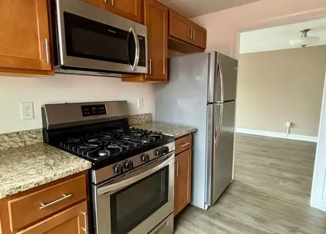 Property at 780 Millersport Hwy Unit 4, Buffalo, NY, 14226, 2 beds, 1 bath, [object Object]