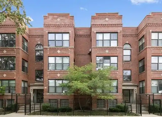 Property at 3050 W Leland Ave Unit 3, Chicago, IL, 60625, 2 beds, 1 bath, [object Object]