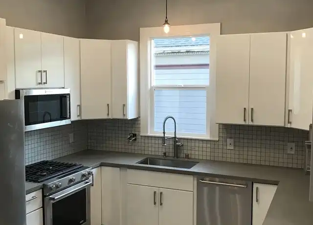 Property at 1721 11th Ave, Oakland, CA, 94606, 5 beds, 3 baths, [object Object]