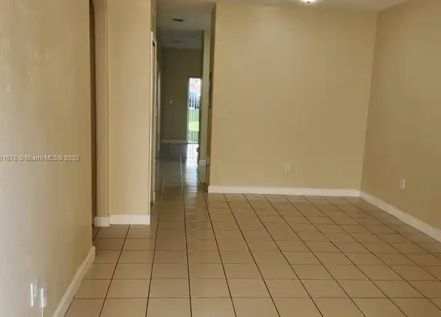 Property at 1539 SE 27th St #106, Homestead, FL, 33035, 2 beds, 2 baths, [object Object]