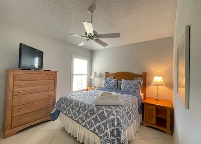 Property at 2909 Meadow Lawn Ln, The Villages, FL, 32162, 2 beds, 2 baths, [object Object]
