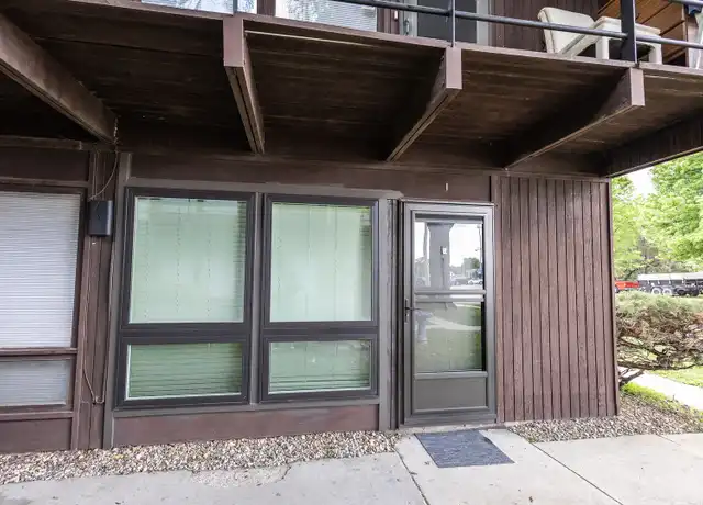 Property at 104 S 8th St Unit 1, Clear Lake, IA, 50428, 1 bed, 1 bath, [object Object]