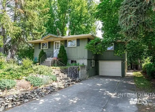 Property at 116 N Cleveland St, Moscow, ID, 83843, 3 beds, 2 baths, [object Object]