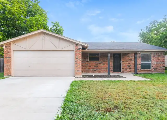 Property at 808 Judith St, Burleson, TX, 76028, 3 beds, 2 baths, [object Object]