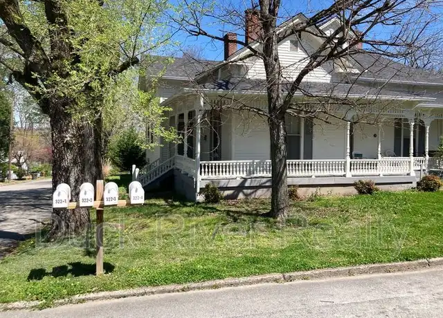 Property at 322 W 12th St Unit 4, Columbia, TN, 38401, 1 bed, 1 bath, [object Object]