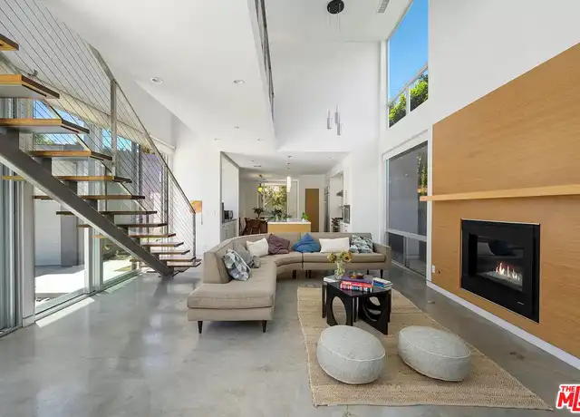 Property at 547 Huntley Dr, West Hollywood, CA, 90048, 3 beds, 3 baths, [object Object]