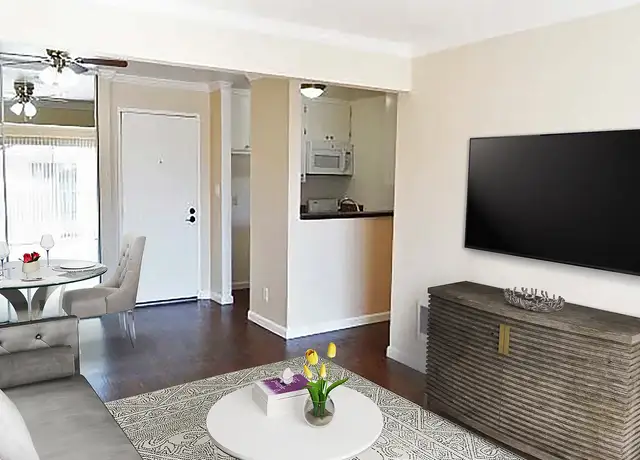 Photo of 4343 Ocean View Blvd, Montrose, CA 91020