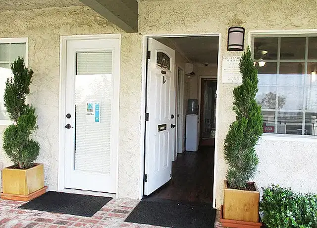 Photo of 4343 Ocean View Blvd, Montrose, CA 91020