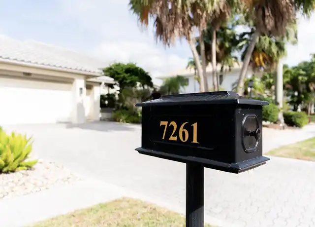 Property at 7261 Valencia Dr, Boca Raton, FL, 33433, 4 beds, 3.5 baths, [object Object]
