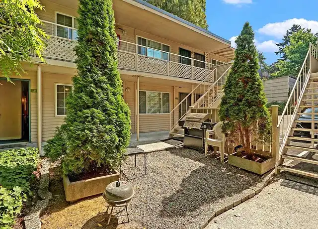 Property at Dravus Apartments - 15 Dravus St, Seattle, WA, 98109, 1 bed, 1 bath, [object Object]