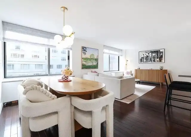 Property at 270 W 17th St Unit 5L, New York, NY, 10011, 2 beds, 2 baths, [object Object]