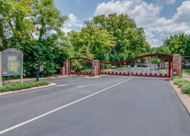 Property at 2600 Hillsboro Pike #333, Nashville, TN, 37212, 1 bed, 1 bath, [object Object]