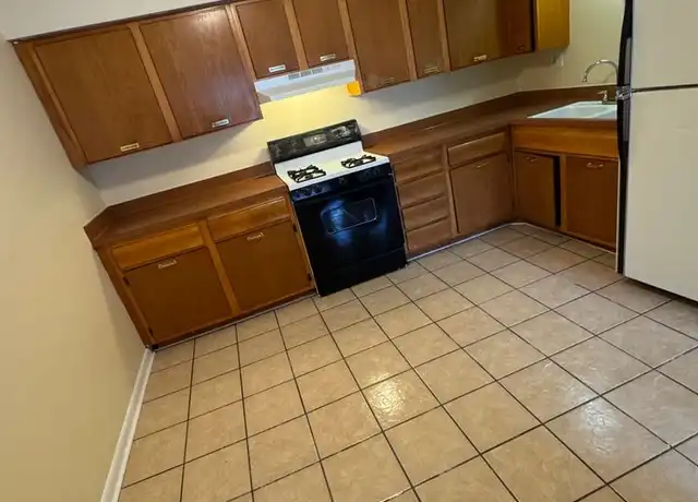 Property at 3432 Harrison Ave Unit 3432-1, Rockford, IL, 61108, 2 beds, 1 bath, [object Object]
