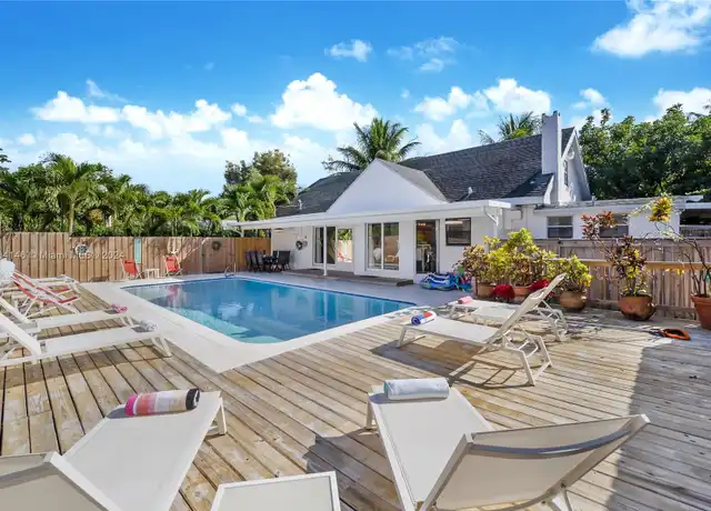 Property at 212 SW 1st Ave, Hallandale Beach, FL, 33009, 4 beds, 2 baths, [object Object]