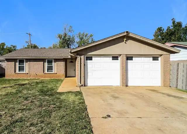 Property at 9205 N Eagle Ln, Oklahoma City, OK, 73132, 3 beds, 2 baths, [object Object]