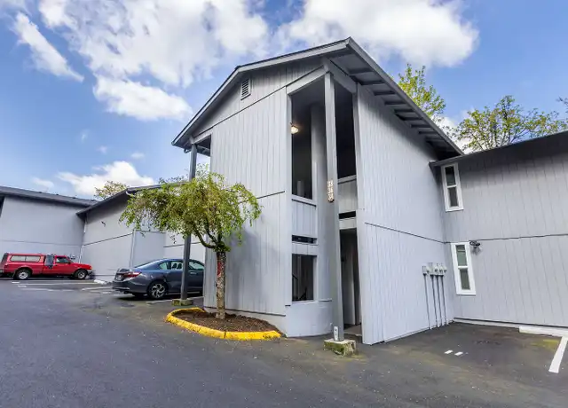 Property at 9730 SW 35th Dr Unit 10, Portland, OR, 97219, 2 beds, 1 bath, [object Object]
