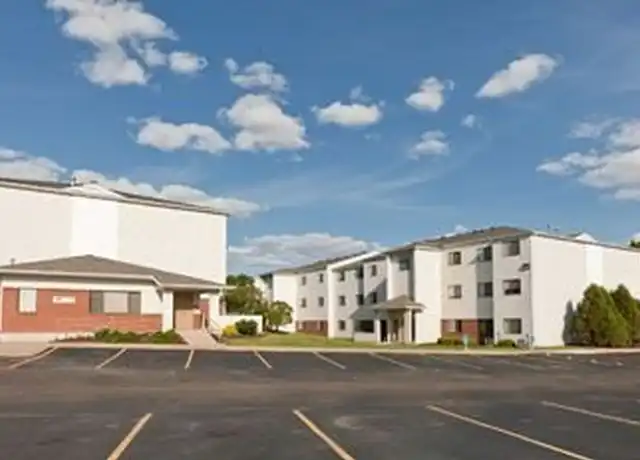 Property at 3404 Queen Dr SW Unit 101, Cedar Rapids, IA, 52404, 1 bed, 1 bath, [object Object]