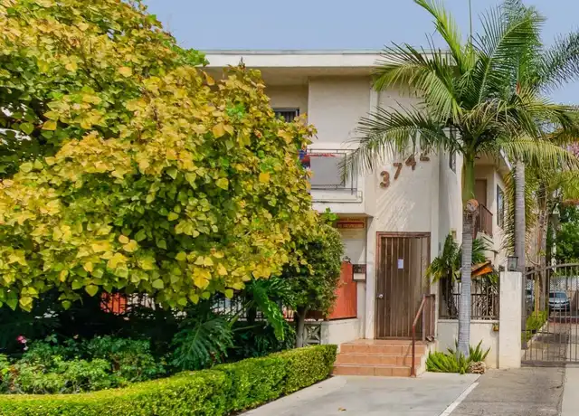 Property at 3750 S Bentley Ave, Los Angeles, CA, 90034, 1 bed, 1 bath, [object Object]