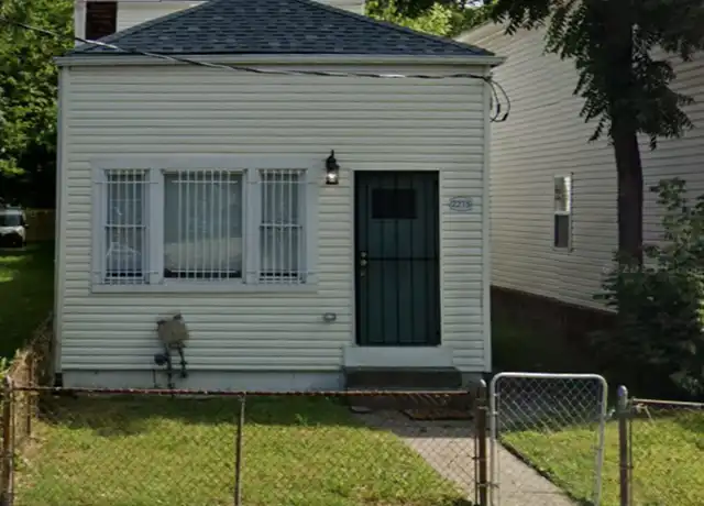 Property at 2215 W Market St, Louisville, KY, 40212, 4 beds, 2 baths, [object Object]