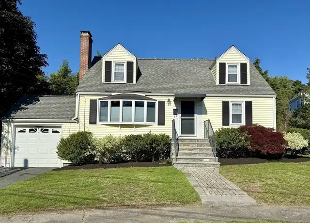 Property at 47 Circuit Ln, Waltham, MA, 02453, 3 beds, 2 baths, [object Object]