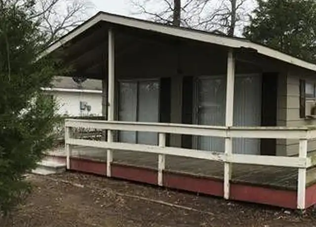 Property at 1000 Holiday Dr, Tool, TX, 75143, 2 beds, 1 bath, [object Object]