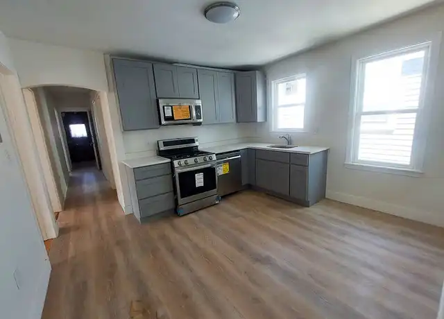 Property at 11 Groveland St Unit 2, Boston, MA, 02126, 3 beds, 1 bath, [object Object]