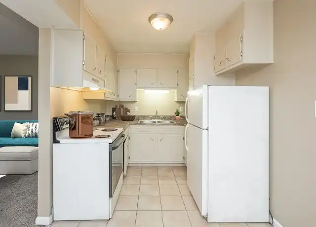 Property at Altamont Cliffs - 1300 Altamont Way S, Birmingham, AL, 35205, 1-2 bed, 1 bath, [object Object]