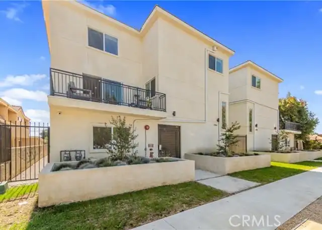 Property at 17154 Chatsworth St #3, Granada Hills, CA, 91344, 3 beds, 2.5 baths, [object Object]