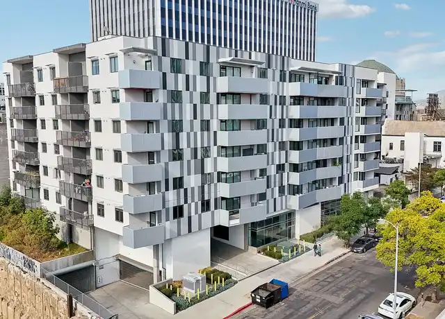 Property at Luna On Wilshire - 3640 Wilshire Blvd, Los Angeles, CA, 90010, 1-2 bed, 1-2 bath, [object Object]