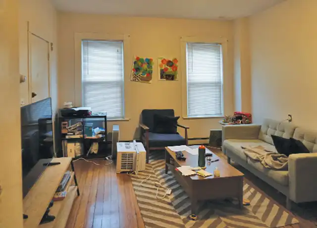 Property at 3 Greenwood Ter, Somerville, MA, 02143, 2 beds, 1 bath, [object Object]