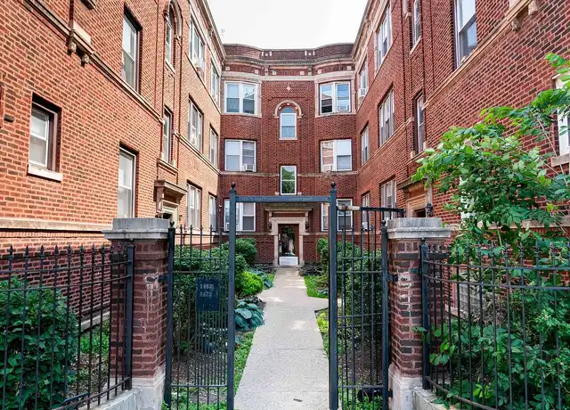 Property at ClarkLaw - 4761 N Clark St, Chicago, IL, 60640, 1 bed, 1 bath, [object Object]