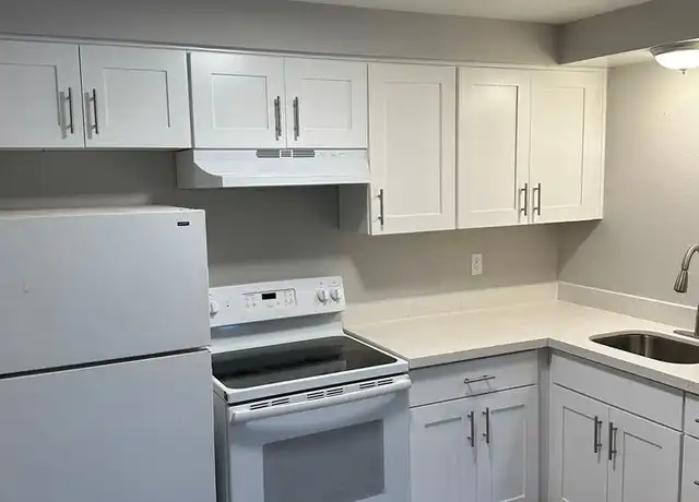 Property at 325 SW Academy St Unit 14, Dallas, OR, 97338, 2 beds, 1 bath, [object Object]