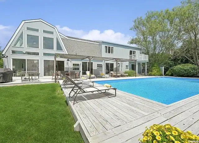 Property at 2 William Way, Southampton, NY, 11968, 4 beds, 4 baths, [object Object]