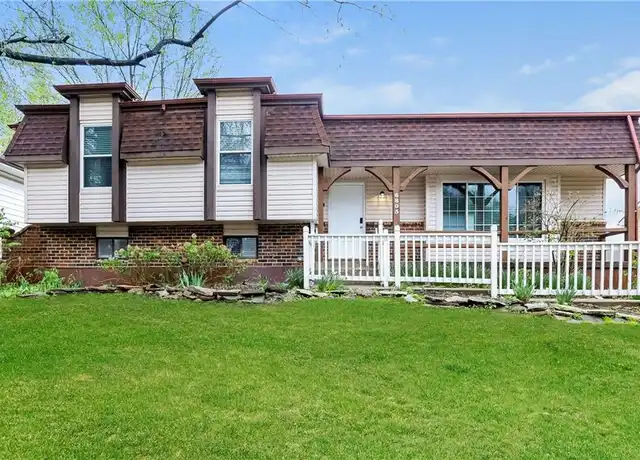Property at 6805 E 140th Pl, Grandview, MO, 64030, 4 beds, 2 baths, [object Object]