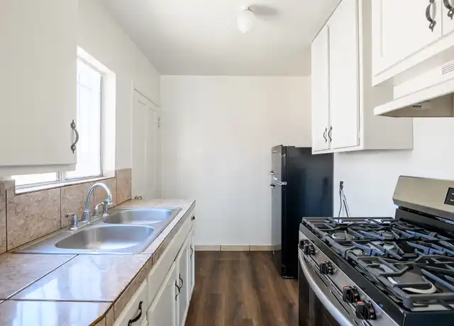 Property at 1117 E 71st St Unit 1121, Los Angeles, CA, 90001, 1 bed, 1 bath, [object Object]