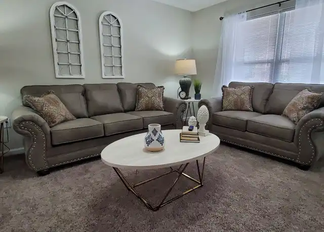 Property at 696 Diamond Loop, Middletown, OH, 45044, 4 beds, 2 baths, [object Object]