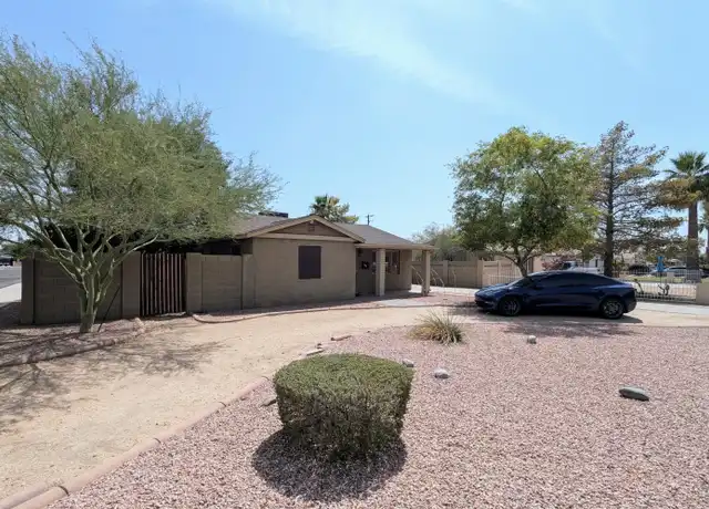 Property at 2443 E Earll Dr, Phoenix, AZ, 85016, 2 beds, 2 baths, [object Object]