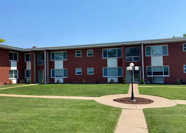 Property at 7851 Big Bend Blvd, Saint Louis, MO, 63119, 1 bed, 1 bath, [object Object]