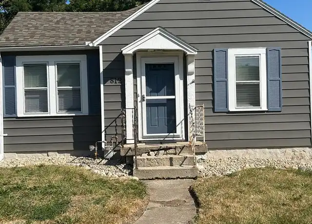 Property at 812 W Wills St, Muncie, IN, 47303, 2 beds, 1 bath, [object Object]