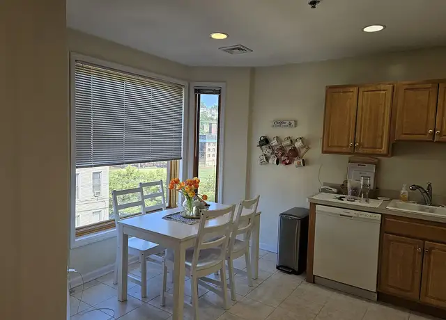 Photo of 613 4th St, Hoboken, NJ 07030