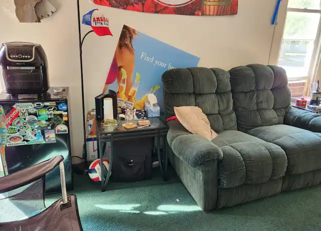 Property at 405 6th Ave, Eau Claire, WI, 54703, 3 beds, 1 bath, [object Object]