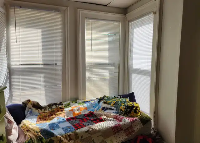 Property at 405 6th Ave, Eau Claire, WI, 54703, 3 beds, 1 bath, [object Object]