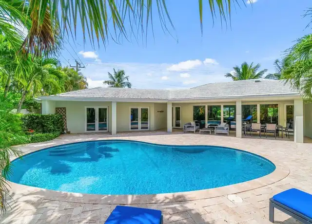 Property at 225 NW 11th St, Delray Beach, FL, 33444, 3 beds, 3 baths, [object Object]