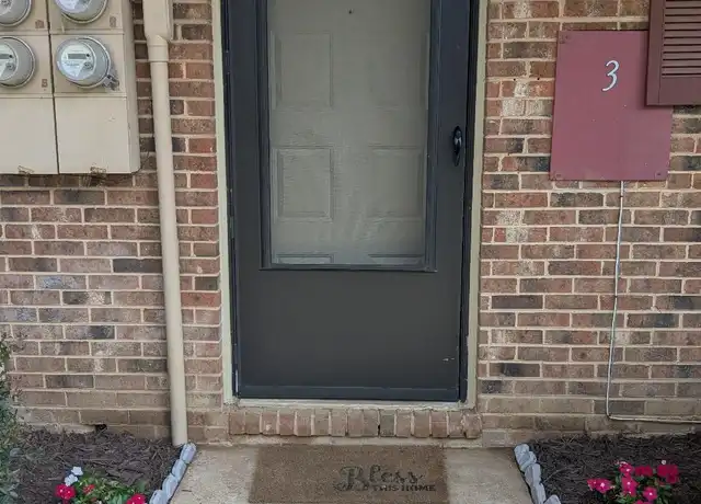 Property at 130 S Estes Dr Apt J3, Chapel Hill, NC, 27514, 1 bed, 1 bath, [object Object]