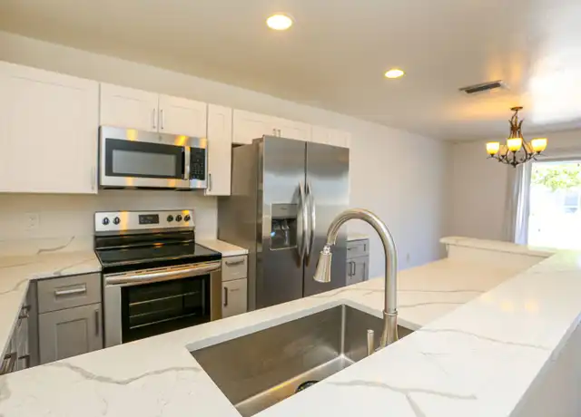 Property at 1331 Chesapeake Ave #4, Naples, FL, 34102, 2 beds, 2 baths, [object Object]